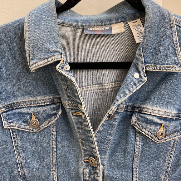 Liz Claiborne vintage jean jacket size LP - Picture 2 of 6